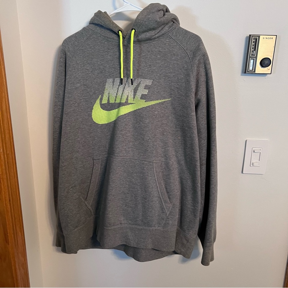Heavy Nike sweatshirt